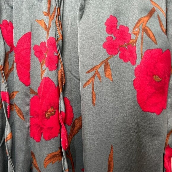 **sale**Pretty LittleThings Satin feel Cigarette Pants - Picture 11 of 11